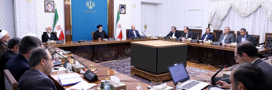 تمدید مصوبه 69 شورای‌عالی هماهنگی اقتصادی در ارتباط با احکام تعزیرات حکومتی با هدف تنظیم بازار/ گزارش رئیس بانک مرکزی از کاهش تورم ماهانه و نقطه به نقطه در اردیبهشت امسال نسبت به سال‌های 1400 و 1401
