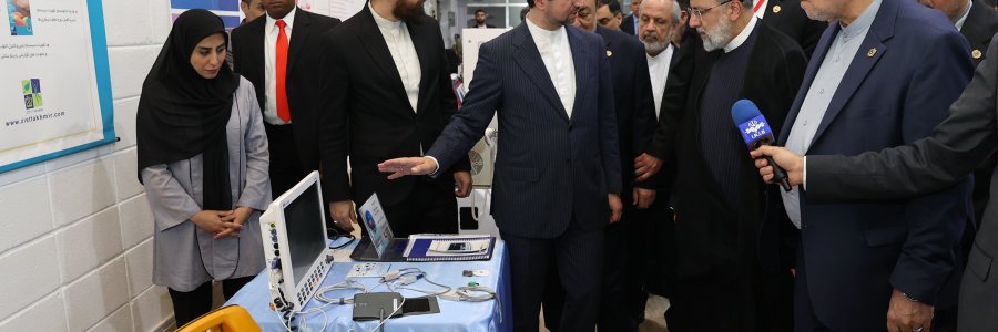 دکتر رئیسی از نمایشگاه علم‌ و فناوری دستاوردهای ایرانی در کاراکاس بازدید کرد
