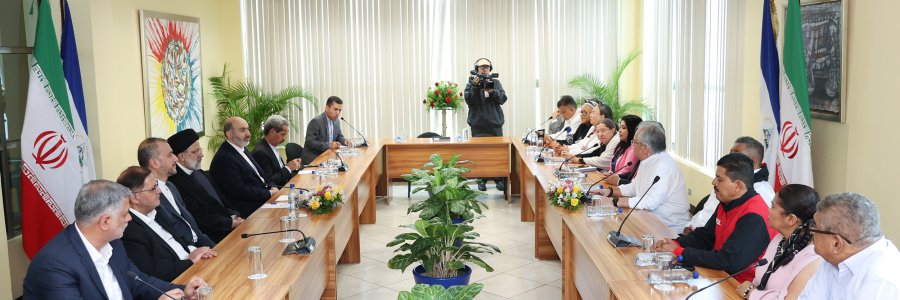 آیت‌الله رئیسی: گروه‌های دوستی پارلمانی بستر مناسبی برای تقویت روابط کشورهای دوست با یکدیگر هستند/ بنای ایران همکاری سازنده و دوستانه با نیکاراگوئه است/ رئیس مجلس نیکاراگوئه: دوستی با دولت و ملت ایران برای ما مایه افتخار است/ هیچ نیروی توان شکست انقلاب ما و ایجاد گسست میان ملت‌ها و دولت‌های ما را ندارد
