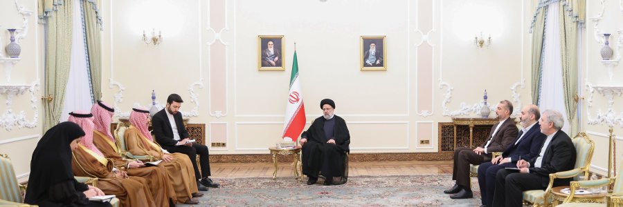 دکتر رئیسی: هیچ مانعی برای توسعه روابط با کشورهای اسلامی نداریم/ دشمنان مسلمانان و رژیم صهیونیستی؛ تنها مخالفان توسعه همکاری‌های ایران و عربستان/ تجربه موفق ایران در مبارزه با تروریسم می‌تواند محور همکاری‌های تهران- ریاض باشد/ فیصل بن فرحان: همکاری با ایران زمینه بهره‌مندی از مرحله طلایی کنونی را برای طرفین فراهم می‌کند/تعامل کشورهای اسلامی تضمینی برای عدم دخالت بیگانگان در منطقه ما است