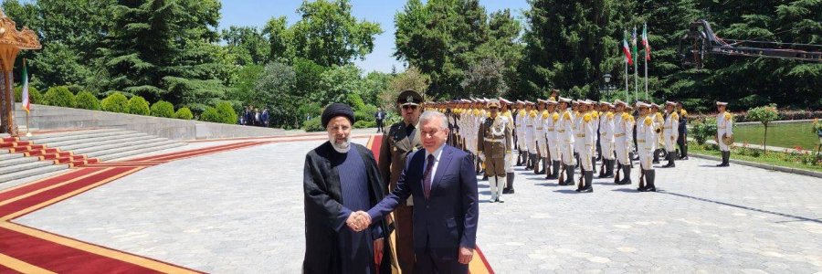 استقبال رسمی دکتر رئیسی از رئیس جمهور ازبکستان
