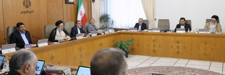 دستور رئیس جمهور برای پیگیری دلایل افزایش قیمت بدون مجوز محصولات پتروشیمی / ضرورت برخورد قاطع با متخلفان
