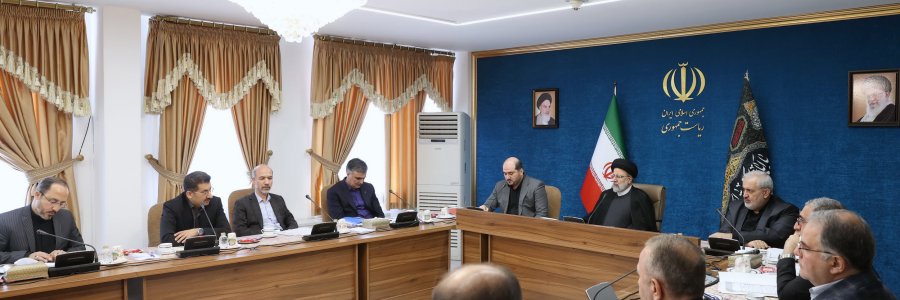 مدیران 5 شرکت تولیدی،‌ صنعتی و تعاونی مشکلات خود را با رئیس جمهور مطرح کردند/ دکتر رئیسی: بروکراسی اداری یکی از موانع جدی بر سر راه تولید است/ یکی از ملزومات حل مسائل کشور اکتفا نکردن به بیان مشکل و مواجه میدانی برای حل آنهاست
