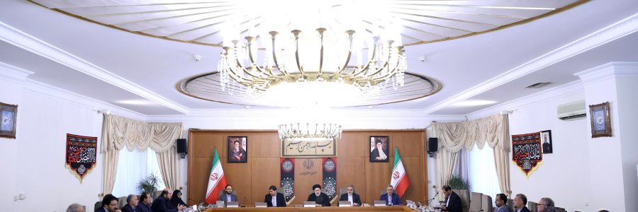 تمرکز بر بهبود وضع معیشتی مردم از اولویت‌های اصلی مجموعه اقدامات دولت است/ ضرورت ارائه گزارش‌های مستدل وزرا و مسئولان دستگاه‌های اجرائی از اقدامات و عملکرد حوزه کاری خود به مردم در هفته دولت

