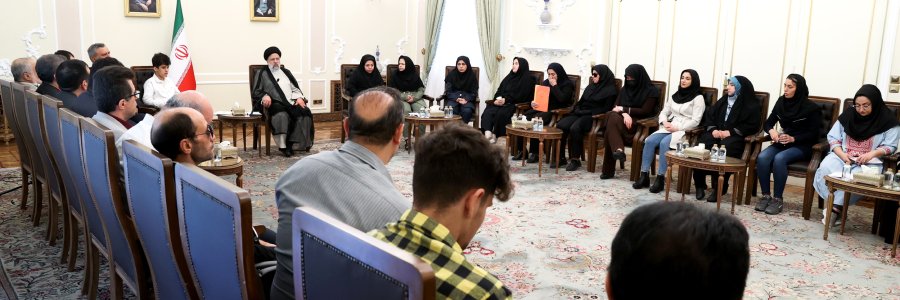 نابینای واقعی کسی است که چشم دل ندارد و به کوردلی مبتلاست/ شما نخبگان به دیگر معلولان بیاموزید که معلولیت نمی‌تواند مانع پیشرفت آنها باشد