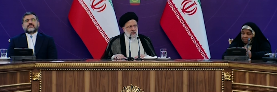 الگوی سوم/ نگاه جمهوری اسلامی به بانوان؛ فعالیت اجتماعی آری؛ نگاه ابزاری، نه