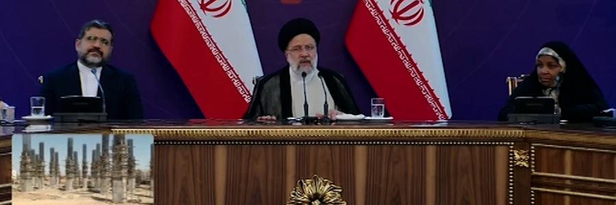 از بانوانی که از حقوق انسان جانانه و واقعی دفاع میکنند باید حمایت کرد
