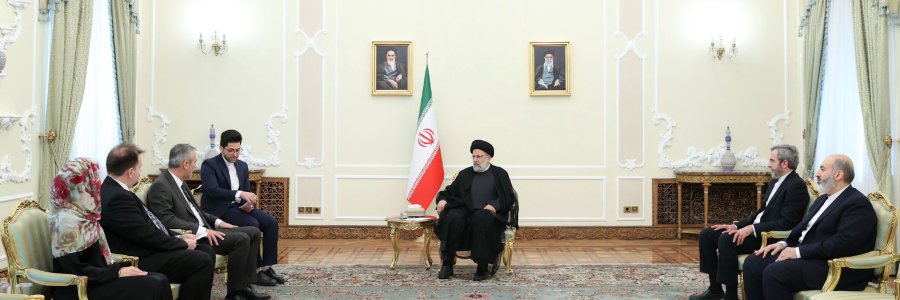 ظرفیت‌های گسترده اقتصادی و علمی ایران، بستر مناسبی برای گسترش مناسبات با اسلوونی است/ تاکید بر مسئولیت سازمان‌ها و نهادهای بین‌المللی برای توقف جنایات رژیم صهیونیستی/ تاکید سفیر اسلوونی بر تلاش برای استفاده از ظرفیت‌های فیمابین در مسیر ارتقای سطح روابط
