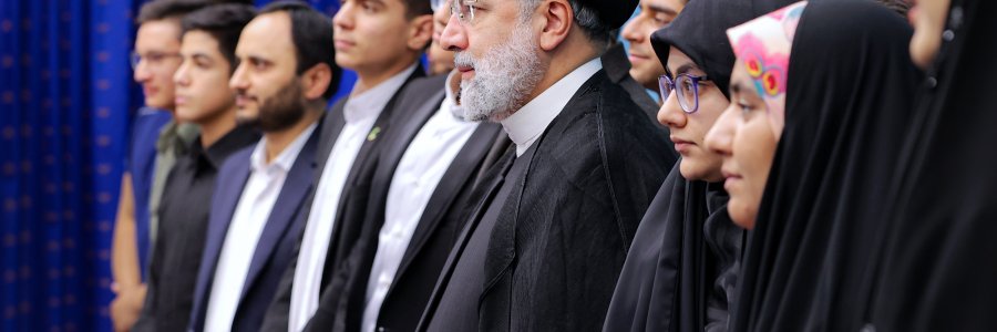 نشست با جمعی از نوجوانان نخبه