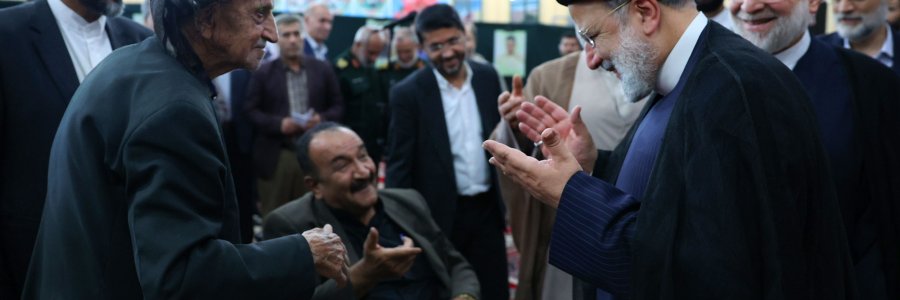 دیدار با خانواده شهدای پیشمرگه و مدافع حرم کردستان