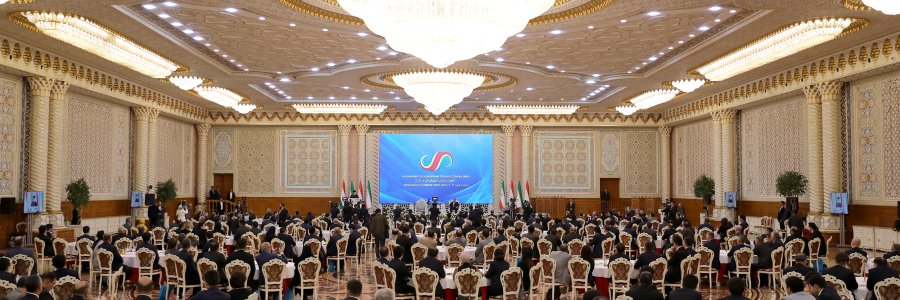 دکتر رئیسی: شناخت توانمندی‌ها و تولیدات ایران و تاجیکستان زمینه عملیاتی شدن توافقات فیمابین است/ فعالان اقتصادی دو کشور برای تحقق توافقات تلاش کنند/ امامعلی رحمان: ایران یکی از اولویت‌های اصلی تاجیکستان برای توسعه همکاری‌های اقتصادی است

