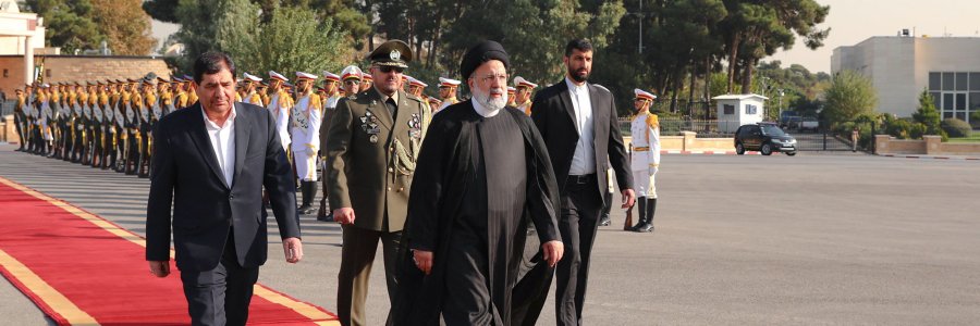 دکتر رئیسی برای شرکت در نشست اضطراری سازمان همکاری اسلامی عازم ریاض شد
