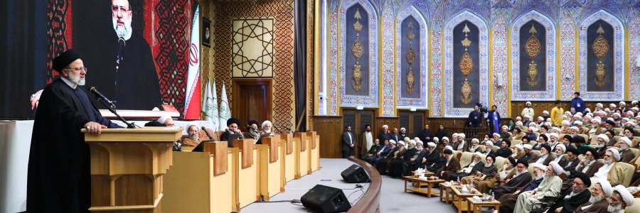 ارتباط دولت با حوزه‌های علمیه به عنوان مبدا و حامی انقلاب اسلامی برای هر دو طرف سرمایه‌ای بزرگ است/ انقلاب اسلامی ظرفیتی عظیم برای ایجاد تحول در تمام شئونات زندگی اجتماعی دارد/ هر تحولی در کشور باید مستند به سند تحول گام دوم انقلاب اسلامی باشد