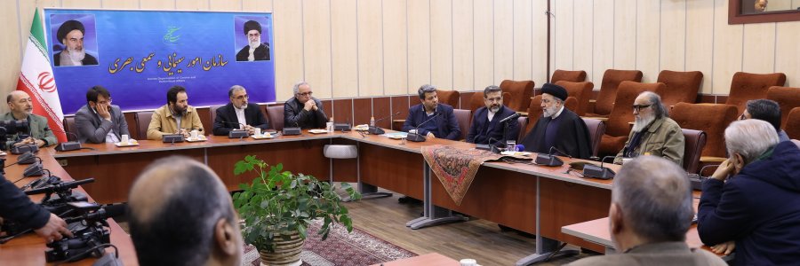 تمدن ایرانی اسلامی داشته‌های فرهنگی ارزشمندی برای عرضه در قالب سینما دارد/ دولت مردمی آماده همکاری با هنرمندان برای عرضه داشته‌های فرهنگی ایران اسلامی در قالب‌های هنری است