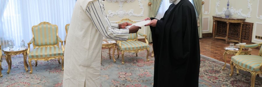 تقدیم استوارنامه سفیر جدید بورکینافاسو
