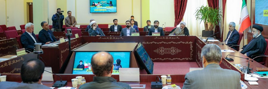 تاکید بر توجه به ورزش در مدارس برای کشف و پرورش استعدادهای ورزشی از سنین کودکی/ توجه متناسب به ورزش زنان مبتنی بر عدالت جنسیتی و با تکیه بر سند آمایش سرزمینی/ توجه به دیپلماسی ورزشی به عنوان ظرفیتی مهم برای ارتقای همکاری و هم‌‌افزایی با دیگر کشورها

