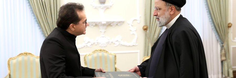 دریافت استوارنامه سفیر جدید پاکستان