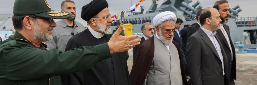 بازدید دکتر رئیسی از نمایشگاه توانمندی‌های نیروی دریایی سپاه پاسداران انقلاب اسلامی