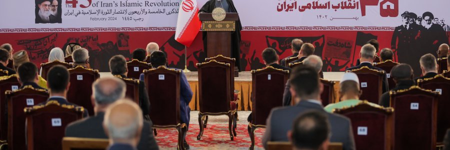 انقلاب اسلامی همچنان ابعاد و زوایایی دارد که باید بیش از پیش مورد شناخت قرار گیرد/ انقلاب اسلامی برخلاف غالب انقلاب‌ها دچار چرخش در مواضع و تغییر در آرمان‌ها نشده است