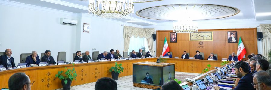 تاکید دکتر رئیسی بر تجدیدنظر در انتصاب مدیران پروازی و غیربومی/ گزارش وزیر راه از رکوردشکنی آمار ترانزیت کشور/ خبر وزیر صمت درباره تولید اولین خودروی ایرانی در تراز جهانی
