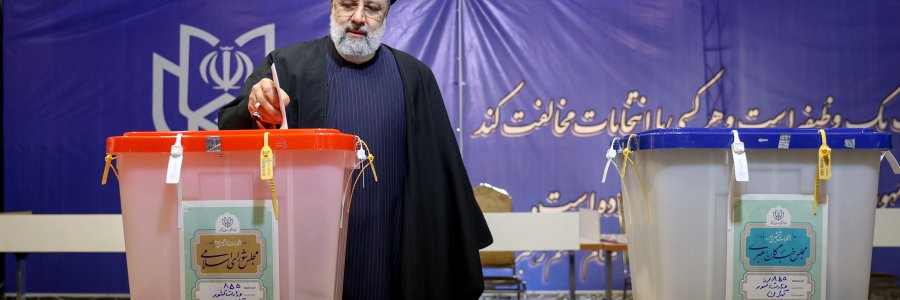 مشارکت دکتر رئیسی در انتخابات مجالس شورای اسلامی و خبرگان رهبری/ بازدید از بخش‌های مختلف ستاد انتخابات کشور و روند اخذ آرا
