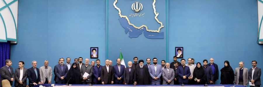 حوزه علم و فناوری از جمله بخش‌های مورد طمع دشمن برای عقب نگه‌داشتن ایران است/ تخصیص منابع به فعالیت‌های علمی متناسب با ارزیابی اقدامات و دستاوردها انجام شود/ کمک به رفع موانع ناشی از بروکراسی در مسیر فعالیت‌های علمی از وظایف کارگزاران دولت است
