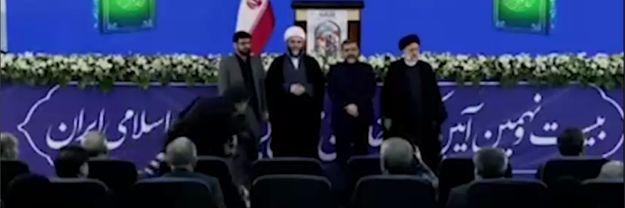 به وقت تکریم خادمان قرآن کریم 