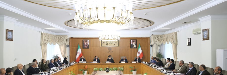 تایید تلاش‌های متراکم دولت از سوی رهبر معظم انقلاب افتخاری برای دولت مردمی است/ تاکید بر توجه ویژه به ثبات بازار/ ضرورت مصون‌سازی و افزایش تاب‌آوری اقتصاد کشور در مواجه با تکانه‌های خارجی
