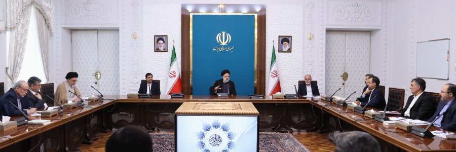 تاکید دکتر رئیسی بر ضرورت تلاش و همکاری بیشتر همه بخش‌ها برای تقویت ثبات و آرامش بازار/ هم‌افزایی بخش‌های رسانه‌ای دستگاه‌های دولتی برای اطلاع‌رسانی به مردم
