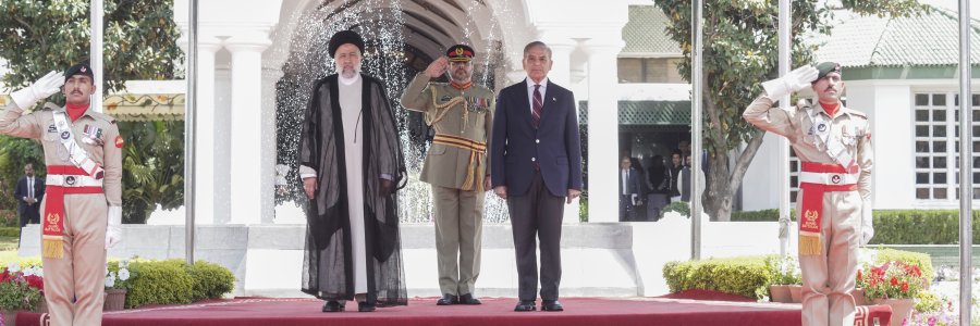 استقبال رسمی شهباز شریف از دکتر رئیسی
