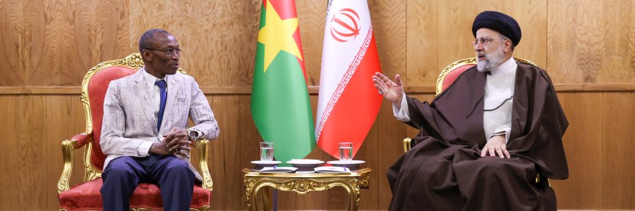 دکتر رئیسی: ایران در تعامل با کشورهای آفریقایی تامین منافع متقابل را دنبال می‌کند/ آماده تبادل ظرفیت‌ها و توانمندی‌های ایران با کشورهای آفریقایی هستیم/ ابراز علاقمندی نخست وزیر بورکینافاسو برای گسترش همکاری‌ها با ایران در حوزه‌های زیرساختی، ارتباطاتی، علمی و دانش‌بنیان
