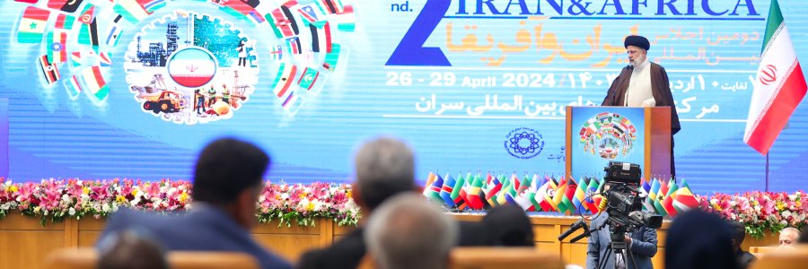 برگزاری اجلاس همکاری‌های اقتصادی ایران و آفریقا نماد اراده طرفین برای گسترش روابط اقتصادی است/ شناخت ظرفیت‌های متقابل و شناخت و تلاش برای رفع موانع گام‌های اساسی برای تحقق اقتصاد مکمل میان ایران و آفریقا/ توانمندی‌های فنی و مهندسی ایران و منابع کشورهای آفریقایی زمینه مناسبی برای همکاری فیمابین هستند
