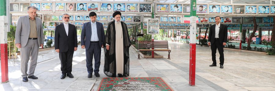 زیارت قبور مطهر شهدای قم