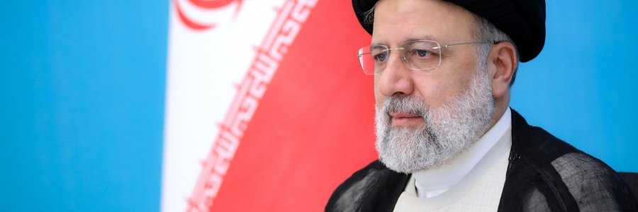 فردوسی بزرگ در مسیر تکامل تمدن درخشان ایرانی-اسلامی، نقشی بی‌همتا دارد/ او هویت ایرانی را بر دو بال ایران‌دوستی و ولایت‌پذیری در مسیر کمال به پرواز درآورد/ کوشش برای بزرگ داشتن و بازشناسی اندیشه و هنر این حکیم فرزانه به جامعه امروز امری ضروری است