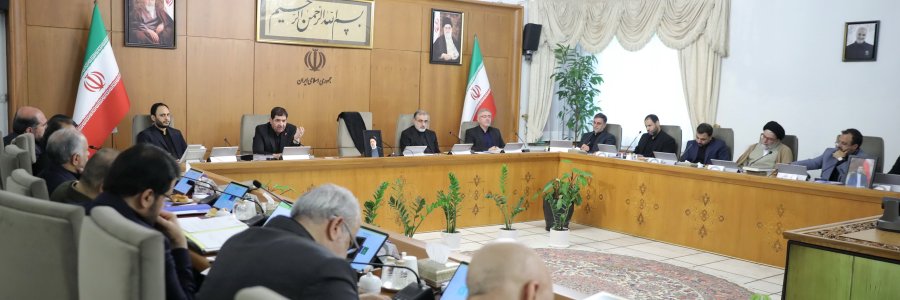 تاکید دکتر مخبر بر پیگیری جدی اقدامات حمایتی از حقوق مردم فلسطین به خصوص اهالی غزه/ اطلاع‌رسانی درباره گزارش‌های مجامع بین‌المللی از روند بهبود شاخص‌های اقتصادی ایران/ گزارش رئیس کل بانک مرکزی از مدیریت عوامل بلند و کوتاه مدت بر نرخ تورم