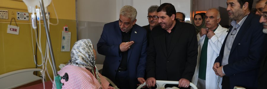 بازدید سرزده دکتر مخبر از بیمارستان قائم رشت/ پیگیری علل وقوع حادثه و جزئیات امدادرسانی به مصدومان و بیماران/ عیادت از تعدادی از بیماران منتقل شده از بیمارستان قائم به مراکز درمانی دیگر
