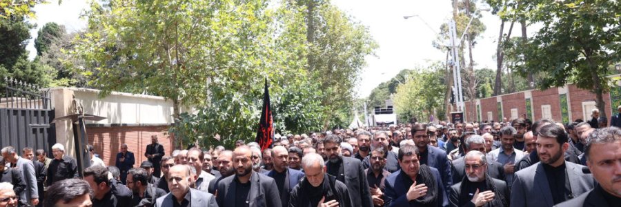 حضور دکتر مخبر در اجتماع عزاداران نهاد ریاست جمهوری

