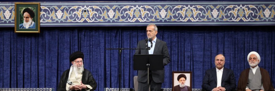 سخنرانی در مراسم تنفیذ حکم ریاست جمهوری در حسینیه‌ امام خمینی (ره)