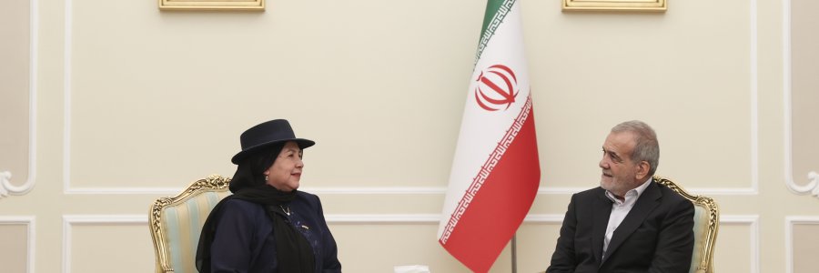 دکتر پزشکیان: روابط ایران و بولیوی راهبردی و مبتنی بر مواضع آزادی‌خوانه و استقلال‌طلبانه است/ وزیر خارجه بولیوی: آماده توسعه روابط با ایران و همکاری در زمینه ترویج چند جانبه‌گرایی در جهان هستیم
