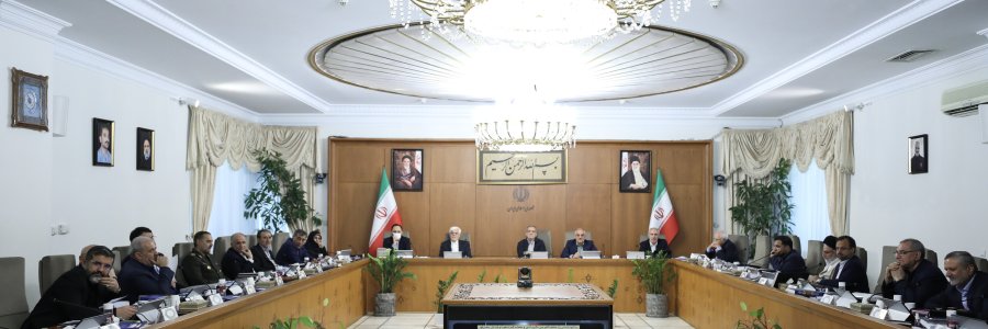 دکتر پزشکیان: همه ظرفیت‌ها برای تولید برق به کار گرفته شده و ادارات حداکثر صرفه‌جویی را داشته باشند/ درخواست از مردم برای حداکثر صرفه‌جویی در مصرف برق/ گزارش وزیر نیرو از تدابیر اتخاذ شده برای مدیریت مصرف در شرایط تشدید کمینه دما