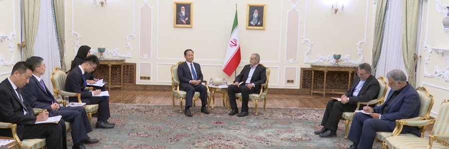 دیدار نایب رییس مجلس چین با دکتر پزشکیان
