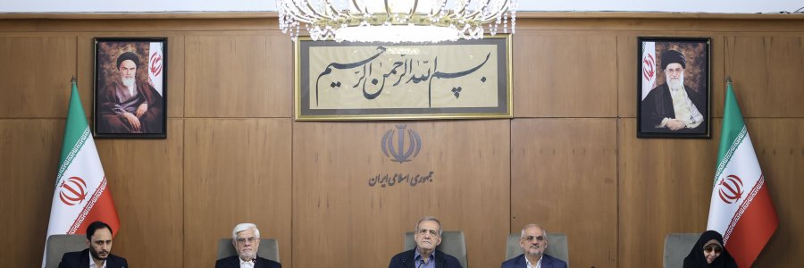 تبریک روز خبرنگار از سوی معاون اول رئیس جمهور/ تاکید دکتر عارف بر اهمیت ارتباط نزدیک و تعامل سازنده دولت و مجلس/ گزارش وزرای راه و اقتصاد و معاون علمی از اقدامات و دستاوردهای دستگاه تحت مدیریت خود
