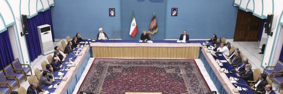 قدم اول دولت چهاردهم جلب رضایت و تکریم مردم در دستگاه‌های اجرایی است/ نه به دنبال یافتن مقصر برای مشکلات، بلکه به دنبال حل مسائل هستیم/ نمایندگان پایبندی به وفاق را در عمل نشان دهند
