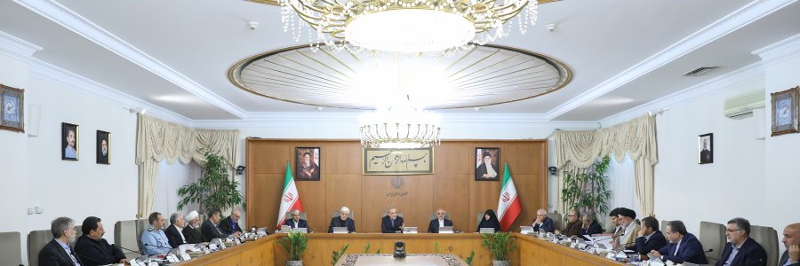 دکتر پزشکیان: اعضای دولت رهنمودهای رهبری در دیدار روز گذشته را به طور جدی مورد توجه قرار دهند/ اگر در انتصابات بر اساس شایستگی‌ها عمل کنیم، شعار وفاق ملی باورپذیرتر می‌شود/ رای هیئت دولت به خانم دکتر مهاجرانی به عنوان سخنگوی دولت