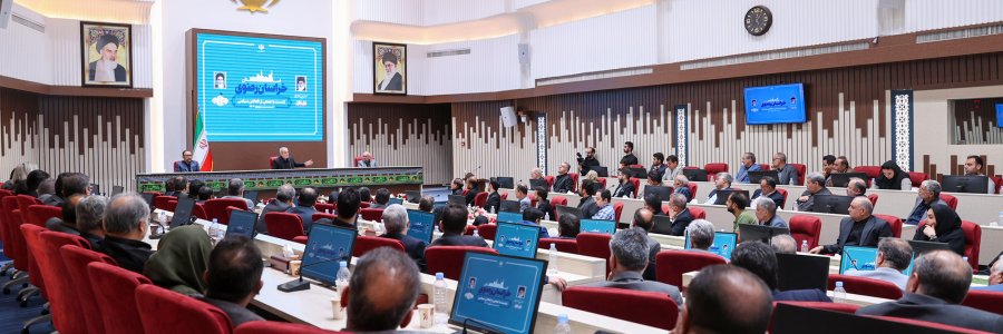 اگر مسئولان فعلی را به صرف اینکه متعلق به جناح ما نیستند حذف کنیم، مثل کسانی عمل کرده‌ایم که به آنها انتقاد می‌کنیم/ اصلاح را از خودمان آغاز کنیم و اگر در معرض انتخابی بودیم که شایسته آن نبودیم، کنار بکشیم/ دشمن می‌خواهد با عدم حضور ما ایران بزرگ تکه‌تکه شود، پس باید «برای ایران» بمانیم