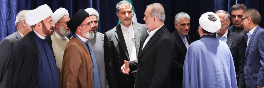 نشست صمیمانه با علمای دینی