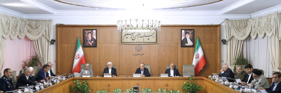 با در کنار هم بودن می‌توانیم به قدرت و وفاق ملی برسیم
