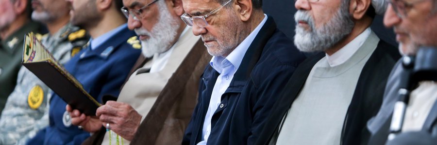 حضور در مراسم چهلمین روز درگذشت شهدای مقاومت