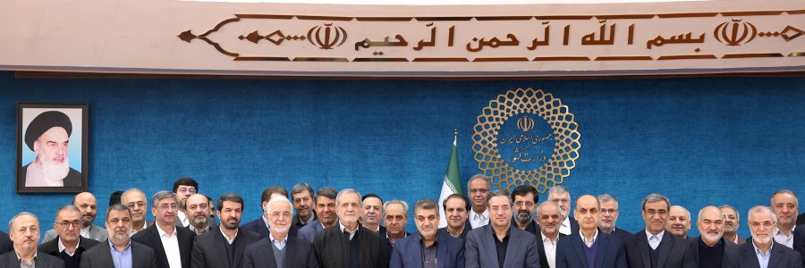 اگر مشارکت مردم و نخبگان را جلب کنیم، مشکل غیرقابل حلی نخواهیم داشت
