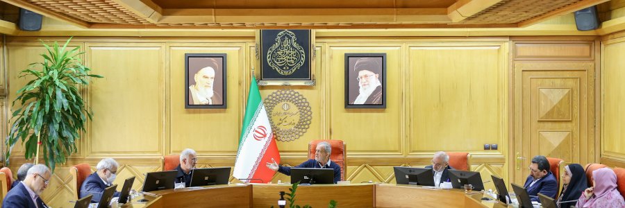 با همت مسئولان و همراهی مردم از شرایط سخت تامین برق و گاز عبور کردیم، اما از حالا باید به فکر سال آینده باشیم